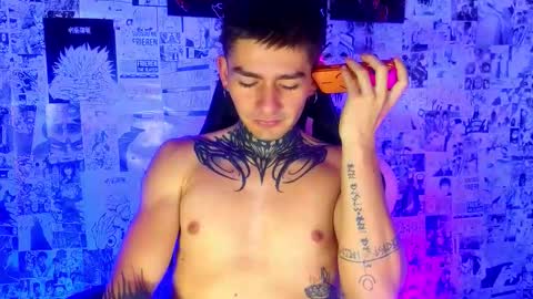 Snapshot of estebanchar_ chatting on 03/12/26, 01:06 Esteban independent model online show from 03/12/26, 01:06