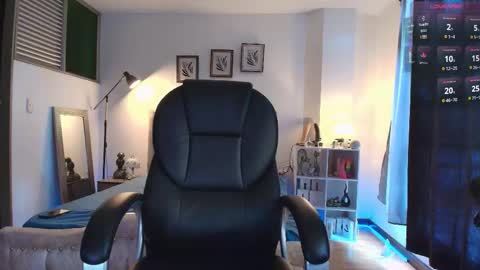 Esteban online show from 10/27/25, 12:31