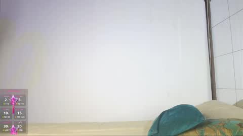 Snapshot of estefa_g chatting on 12/15/24, 05:02 Estefa G online show from 12/15/24, 05:02