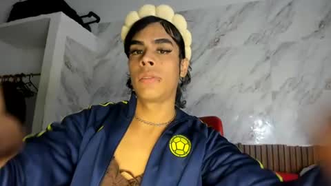 Snapshot of estefani_robles chatting on 06/22/26, 01:07 estefani robles online show from 06/22/26, 01:07