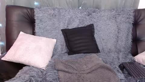 estefania_344 online show from 02/09/26, 04:22