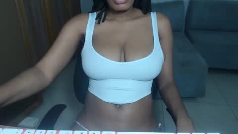Snapshot of estefania_starlovee chatting on 12/04/24, 08:40 estefania_starlovee online show from 12/04/24, 08:40