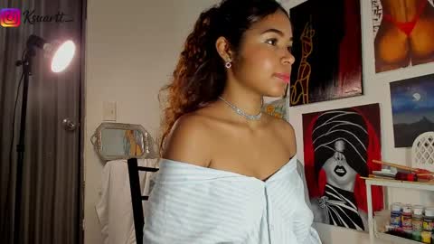 Snapshot of estefy_arroyo1 chatting on 05/05/26, 03:03 estefy_arroyo1 online show from 05/05/26, 03:03