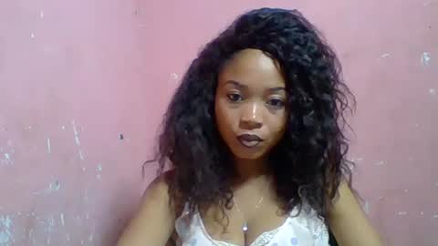 estelah20 online show from 09/09/25, 06:46