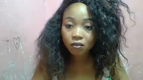 estelah20 online show from 12/01/25, 04:17