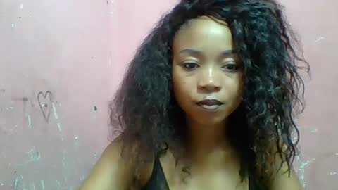 estelah20 online show from 12/02/25, 04:51