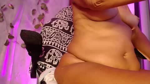 Snapshot of estelamaris1 chatting on 02/07/25, 02:08 estelamaris online show from 02/07/25, 02:08