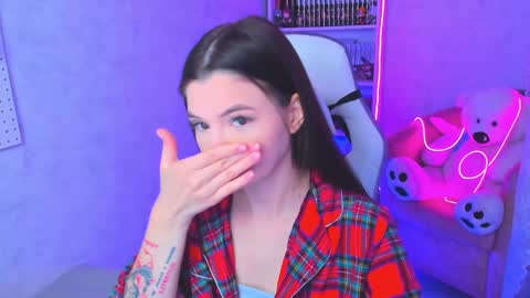 Snapshot of estercollins chatting on 12/25/24, 03:40 Ester online show from 12/25/24, 03:40