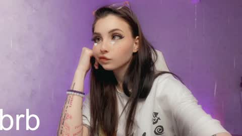 Snapshot of estercollins chatting on 01/17/25, 11:07 Ester online show from 01/17/25, 11:07