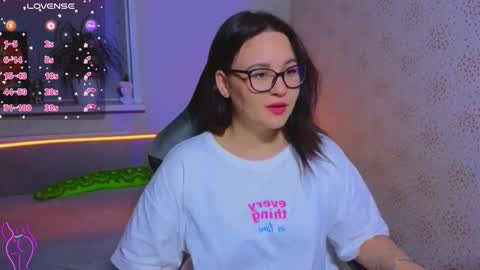 EsterPlayful online show from 09/29/25, 05:18