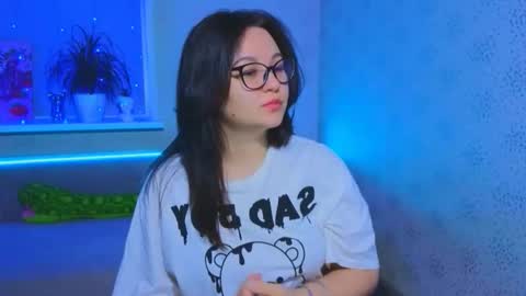 EsterPlayful online show from 11/12/25, 10:26