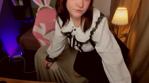 Ester  online show from 05/06/26, 04:12