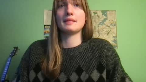 Snapshot of esthergreyplus chatting on 02/11/25, 11:33 Esther Grey online show from 02/11/25, 11:33