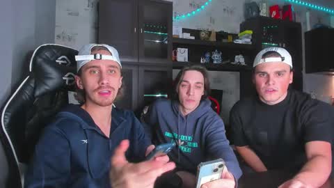 LOUIS online show from 11/08/25, 12:22