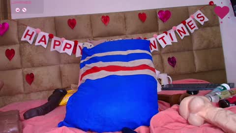 Estrella online show from 02/08/25, 03:00