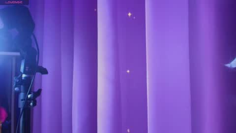 Snapshot of estrella_hanks_ chatting on 02/26/26, 11:53 Estrella online show from 02/26/26, 11:53