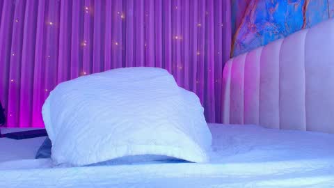 Snapshot of estrella_hanks_ chatting on 03/08/26, 11:58 Estrella online show from 03/08/26, 11:58