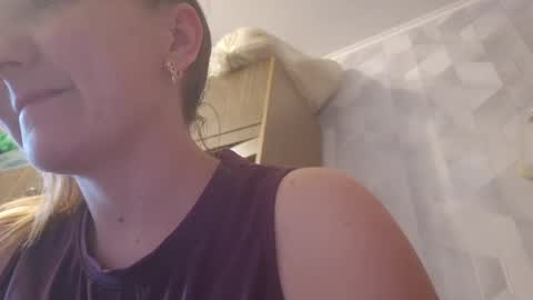 estrellawalters online show from 05/01/26, 02:43