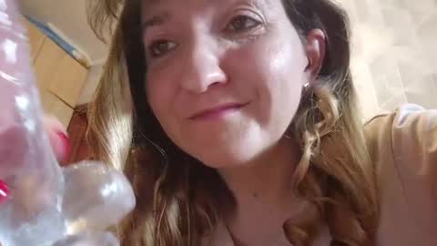estrellawalters online show from 05/12/26, 12:46