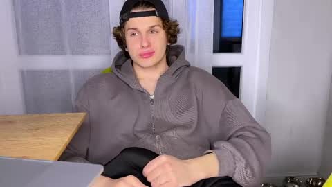 Alex online show from 04/28/26, 06:02