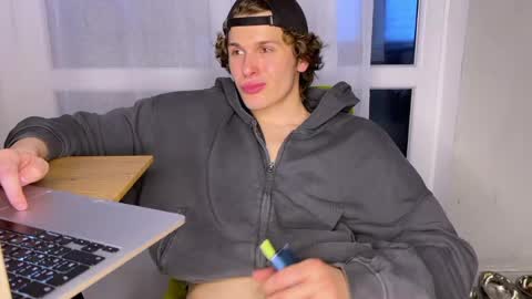 Alex online show from 04/29/26, 05:30