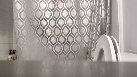 kingCockbw online show from 12/17/25, 04:07