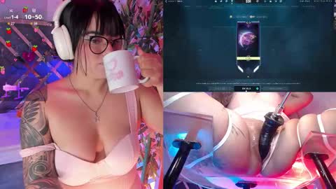 Aura online show from 11/26/25, 02:40