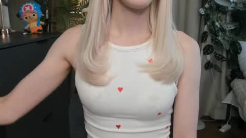 Snapshot of eternity_cuite chatting on 05/09/26, 06:18 Natalie online show from 05/09/26, 06:18