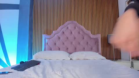 ethaancox online show from 09/12/25, 07:08