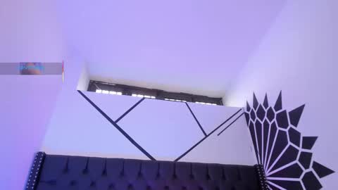 ethaancox online show from 10/13/25, 09:15