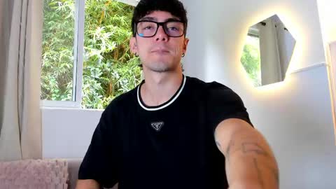 etham_wolf1 online show from 05/30/26, 06:16