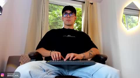 etham_wolf1 online show from 06/05/26, 06:13
