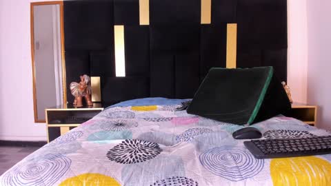 Ethan online show from 01/15/25, 08:48