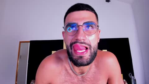 Ethan online show from 02/04/25, 01:45