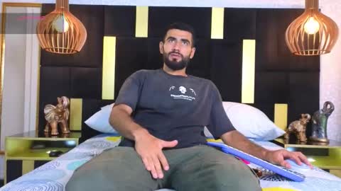 Ethan online show from 11/24/25, 07:24