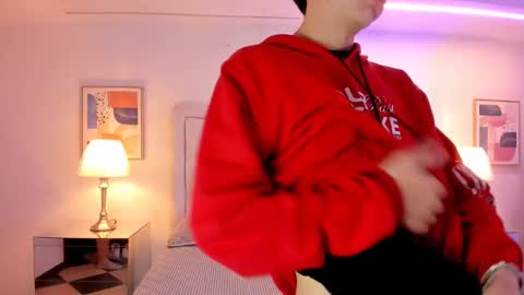 ethan and ava online show from 01/26/25, 01:36