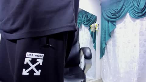 Snapshot of ethan_boy_ chatting on 02/12/25, 09:54 Ethan online show from 02/12/25, 09:54