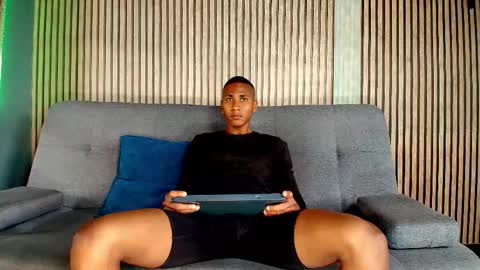 King Ethan online show from 10/31/25, 02:51