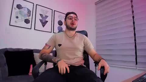 ethan_greacee online show from 03/04/26, 12:11