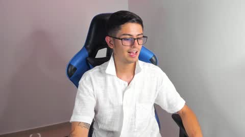 Snapshot of ethan_sai01 chatting on 02/01/25, 09:51 ETHAN SAI online show from 02/01/25, 09:51