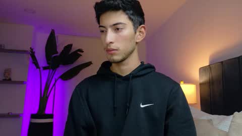 Snapshot of ethan_skiny_ chatting on 02/27/26, 06:57 Joan online show from 02/27/26, 06:57