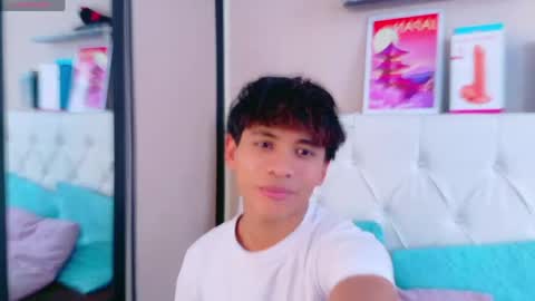 Ethan online show from 06/01/26, 08:43