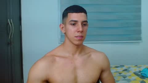 ethan_wright_ online show from 12/01/25, 09:09