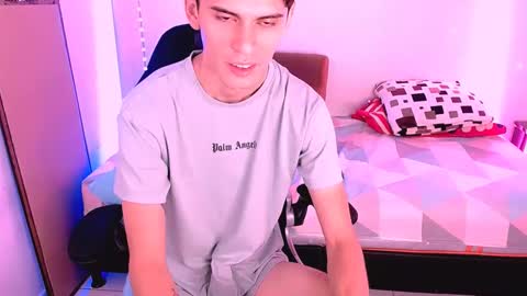 Snapshot of ethancoleeman chatting on 09/09/25, 01:21 EthanColeeman online show from 09/09/25, 01:21