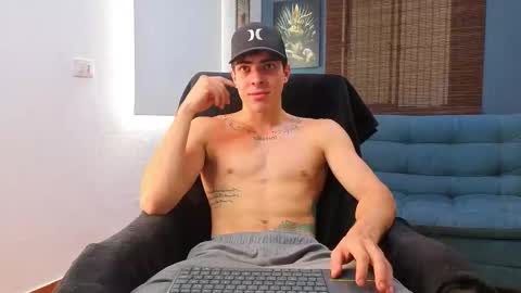 Snapshot of ethangreey1 chatting on 05/05/26, 01:52 ethangreey1 online show from 05/05/26, 01:52