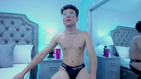 Snapshot of ethanleroyy chatting on 10/11/25, 11:42 Ethan Leroy online show from 10/11/25, 11:42
