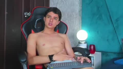 ethanlowell online show from 01/27/25, 03:37