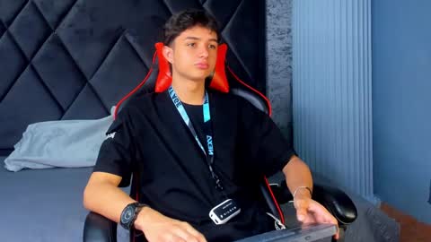 ethanlowell online show from 03/02/25, 07:34