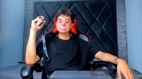 ethanlowell online show from 03/03/25, 01:42