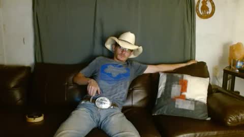 Snapshot of ethansteelexxx2 chatting on 03/11/26, 01:44 ethansteelexxx2 online show from 03/11/26, 01:44